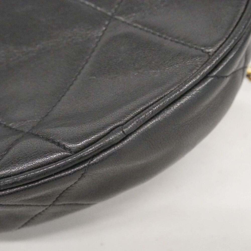 CHANEL Black Lambskin Leather Clutch Bag - Picture 6 of 10